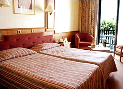 Dionysos Hotel