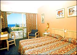 Golden Arches Hotel, Limmasol