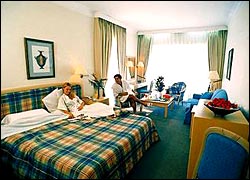 Mediterranean Beach Hotel, Limmasol